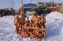 Тюменские моржи на снегу, 2008 г. (фото)